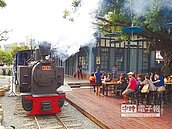 旗山火車站　蚊子館成金雞母