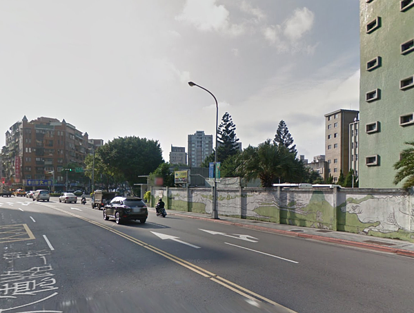 中山女高南側都更提供100戶公宅。(翻攝自Google Map)