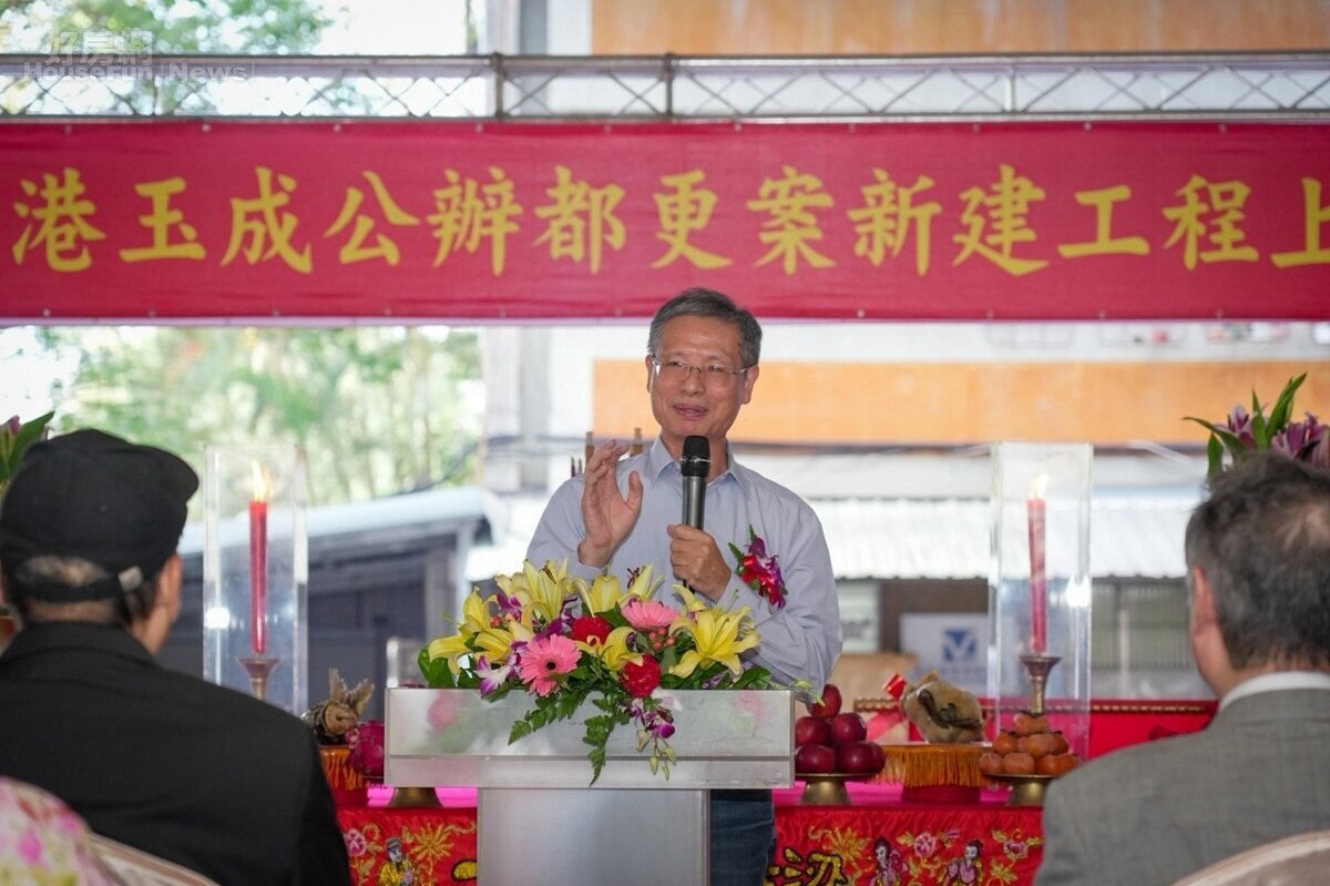 國家住都中心執行長柯茂榮出席「南港玉成案」上梁典禮。圖/國家住都中心提供