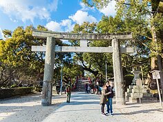 走過拱形的太鼓橋就會進入神的領域。