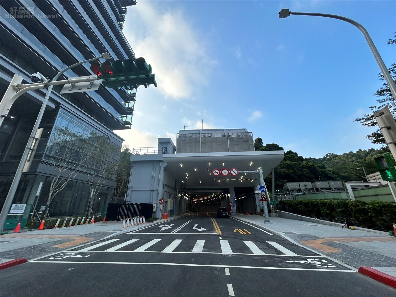 南港生技隧道北洞口現況(臨南港車站端)圖/台北市政府