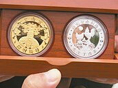 領元旦錢母　紫南宮已有人排隊