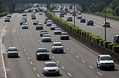 車主手冊沒寫　酒精汽油沒人敢用