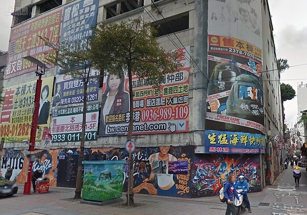 西門町電影主題公園街頭塗鴉藝術 (翻攝google map)