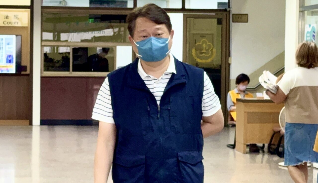新北市議員邱烽堯赴高院出庭,面對是否解除境管一事表示「沒有意見」。記者謝亞庭/攝影