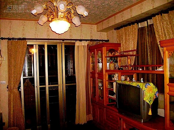 2. 桃園的住屋,買下時前屋主已經裝潢得很好。