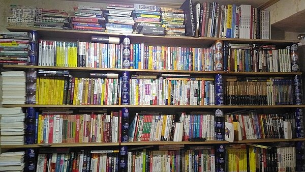 6. 家中的藏書多,李基銘想留傳給子孫。