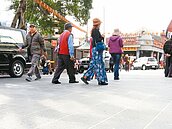 三峽老街新路面　「比較不滑了」