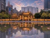 台北打卡新地標！開箱「新艋舺公園」直通龍山寺美景、雲門舞集免費看　還能拿消費券