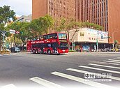 雙層觀光巴士　最快18日上路