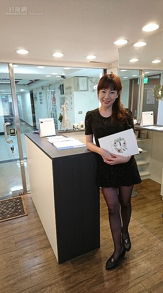 1.前主播徐嘉瑜轉戰美睫事業有成。

