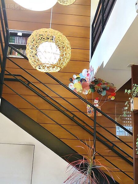 4.	樓梯間的布置具巧思。
