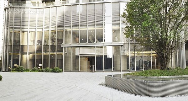 4.「瀚然」戶外空間寬敞,綠意扶疏。(翻攝AREZZO瀚然官網)