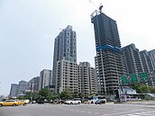 台經院三指標全走揚　營建業終結連二摔