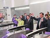 試乘機捷給90分以上　蘇嘉全讚時間準度一分不差