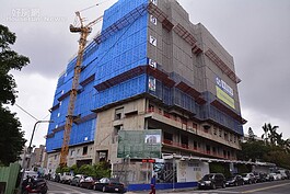 興隆公營住宅二期建構中，北市府方也廣邀記者參與監督