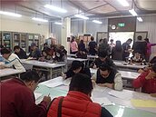 轉職看過來　客運駕駛缺很大