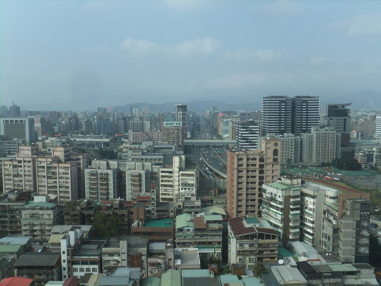 民眾進行財產規劃前,要審慎考慮稅務相關規定,以免因小失大。房市示意圖。記者游智文/攝影
