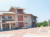 許厝學童　回橋頭本校上課