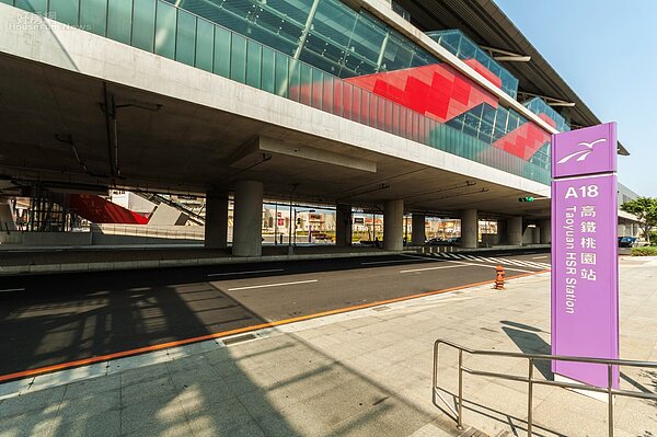 機場捷運高鐵桃園站(好房網News記者張聖奕/攝影)