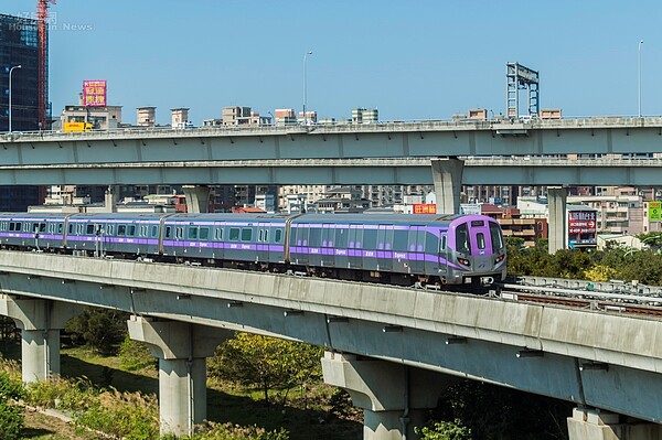 機場捷運直達車。（好房網News記者張聖奕／攝影）