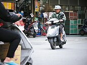 「撞」況多！高齡駕駛2年換照　7月上路