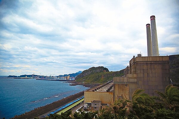 台電擬於基隆興建天然氣接收站,選址台電精神地標協和電廠。協和電廠甲等備勤宿舍,是台電精神領袖、已故行政院前院長孫運璿的故居。 記者張為竣/攝影