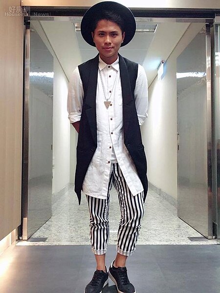 1.劉家成為BeatBox表演者出身,曾參與《瘋神無雙》演出,現在主持《寶島神很大》節目。