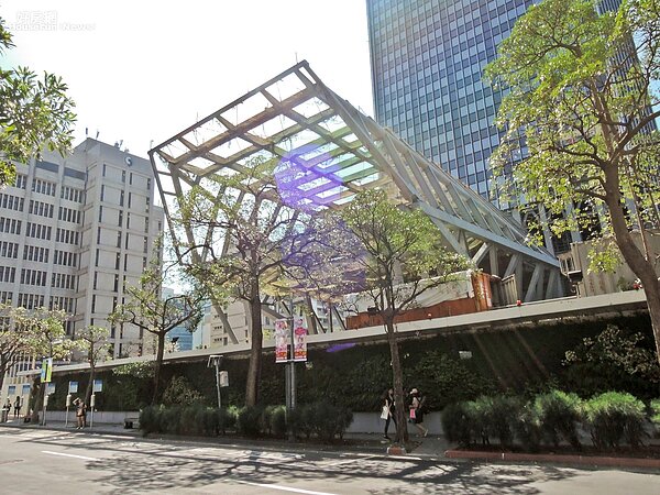 南山廣場蓋好後將成為僅次於101高樓的台北第二高樓。(好房網News記者 陳韋帆/攝影)