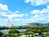 魔毯屋頂、候鳥展翅吸睛　水湳轉運中心化身最美城市觀景台