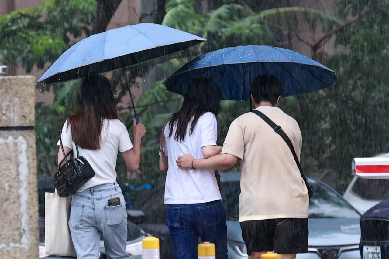 目前在北台灣的雨帶可能還要持續一段時間，白天陸地的熱對流發展也會比較旺盛，各地要留意局部大雷雨發生的情況。聯合報系資料照 