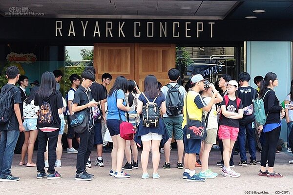 9.由台灣青年一起創業的手機遊戲開發商雷亞遊戲，成立四年多，亞洲地區粉絲數量占比非常高，概念店開幕之初也吸引許多粉絲朝聖。