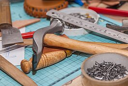 各種製鞋工具令人目不暇給。