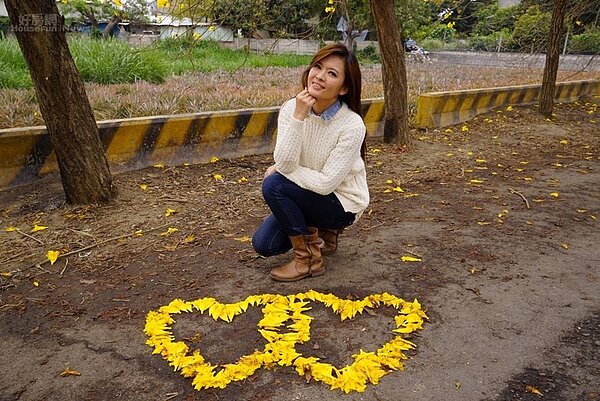 7.氣象主播王淑麗形象亮麗親切。(翻攝自王淑麗粉絲頁)