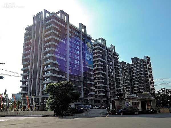 汐止超級花園已成讓利案。(好房網News記者 陳韋帆/攝影)