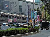 房屋稅要加重　陳冲批「養不起」