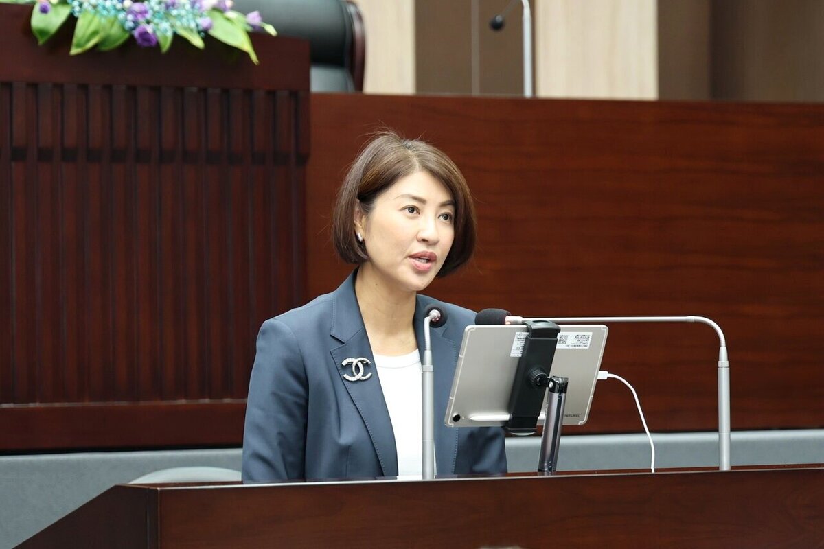 南投縣長許淑華施政總報告，提出農業、觀光、產業、交通及社福等10大施政面向。圖／南投縣政府提供