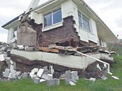 震央深又在郊區　紐國強震至少2死