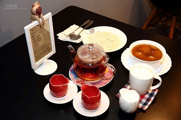 6.提供的餐點都出自汪媽媽的好廚藝,因為Christine堅持愛護動物,所以「牧羊人與貓」只提供蔬食。