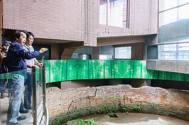 台北市副市長林榮欽在建成圓環最後一日前來做最後的巡禮。