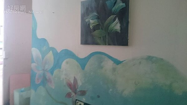 4. 壁畫是劉梅玉家的一大特色。