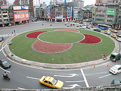 建成圓環興建美食館前的簡易綠化樣貌。（台北市府市場處提供）