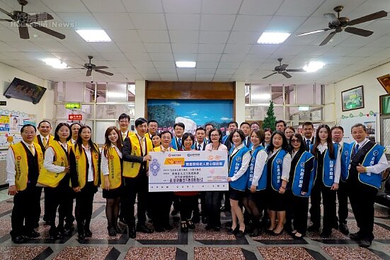 永慶不動產和台慶不動產感恩節做公益!捐贈18.5萬元,協助天主教耶穌會新竹社會服務中心進行屋舍修繕(圖/永慶房產集團提供)