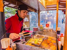 在這邊經營的業者大都很年輕，不過煮食的手藝卻很不錯，消費部分也比較便宜。