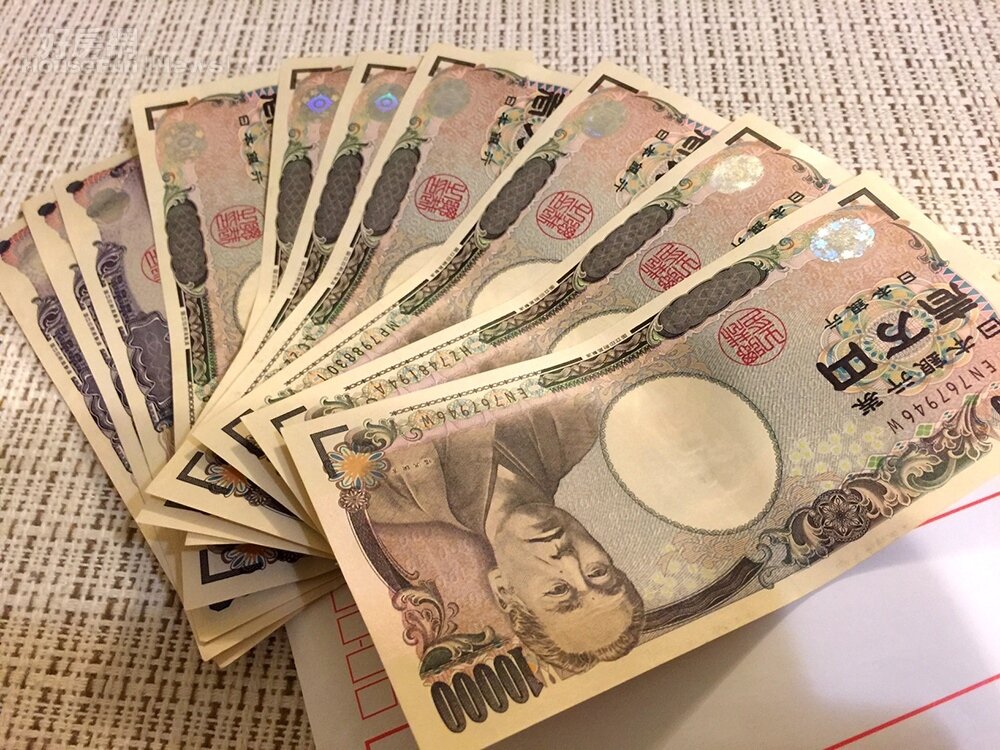 台銀最新日圓現鈔賣出價來到0.2656元，約為近2年新低，。（圖/王琡閔）