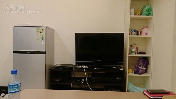 5.因為空間保持很不錯,因此Manie沒做太多變動,僅以簡單家具佈置。