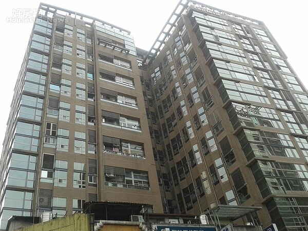 4.「阿曼C'est la vie」標榜小坪數格局。
