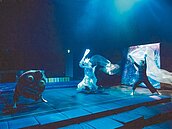 屏東實驗劇場　今晚首演「石獅」