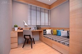 類似2+1的第三房，悉心設計下除了單人床還可擺放書桌