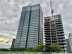 「南港玉成大樓」整棟售出